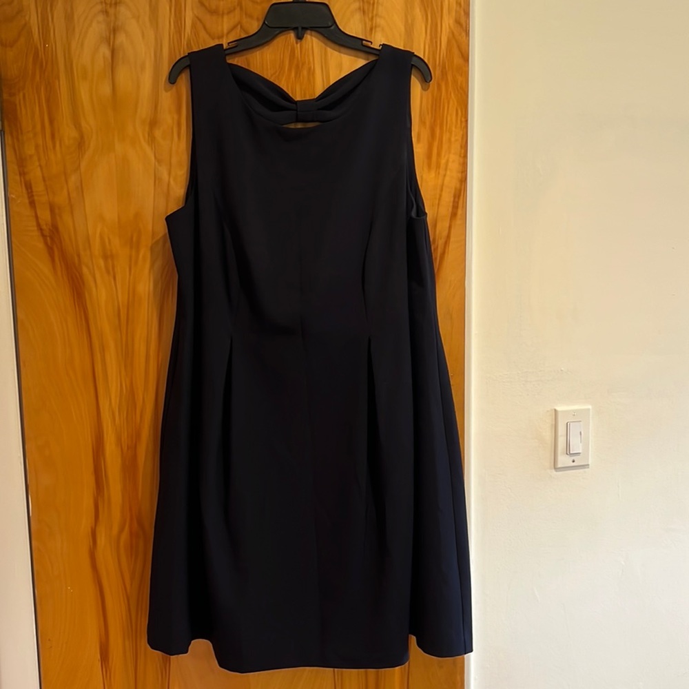 Jessica Howard Key Hole Dress Size 18W